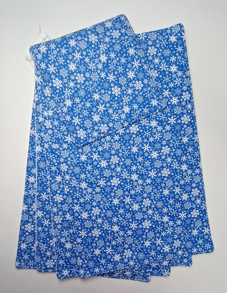 Placemat - Snowflake Set of 4 Placemats And 1 Hot Pad